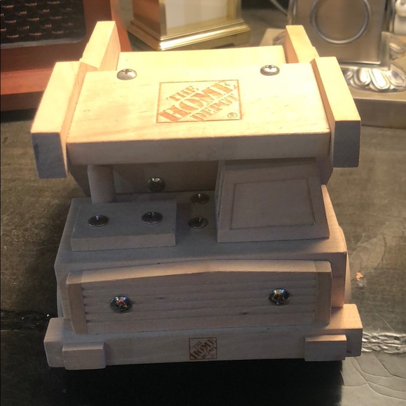 THE HOME DEPOT TRUCK - Picture 2 of 8